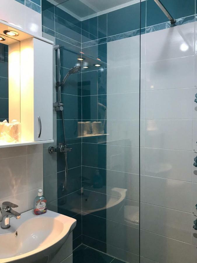 Apartament Mont Blanc Sinaia Eksteriør billede