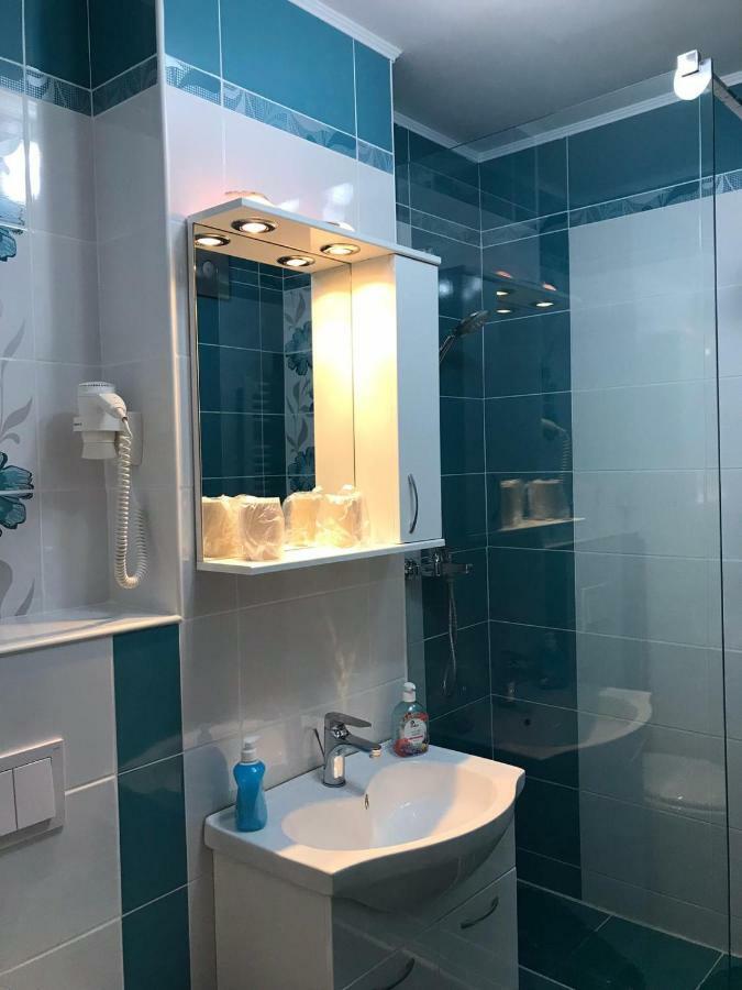 Apartament Mont Blanc Sinaia Eksteriør billede