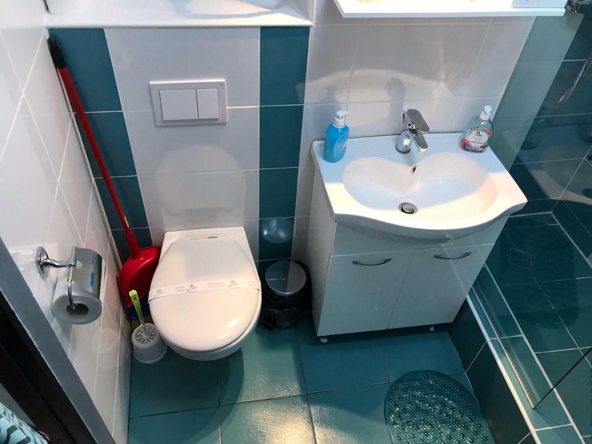 Apartament Mont Blanc Sinaia Eksteriør billede